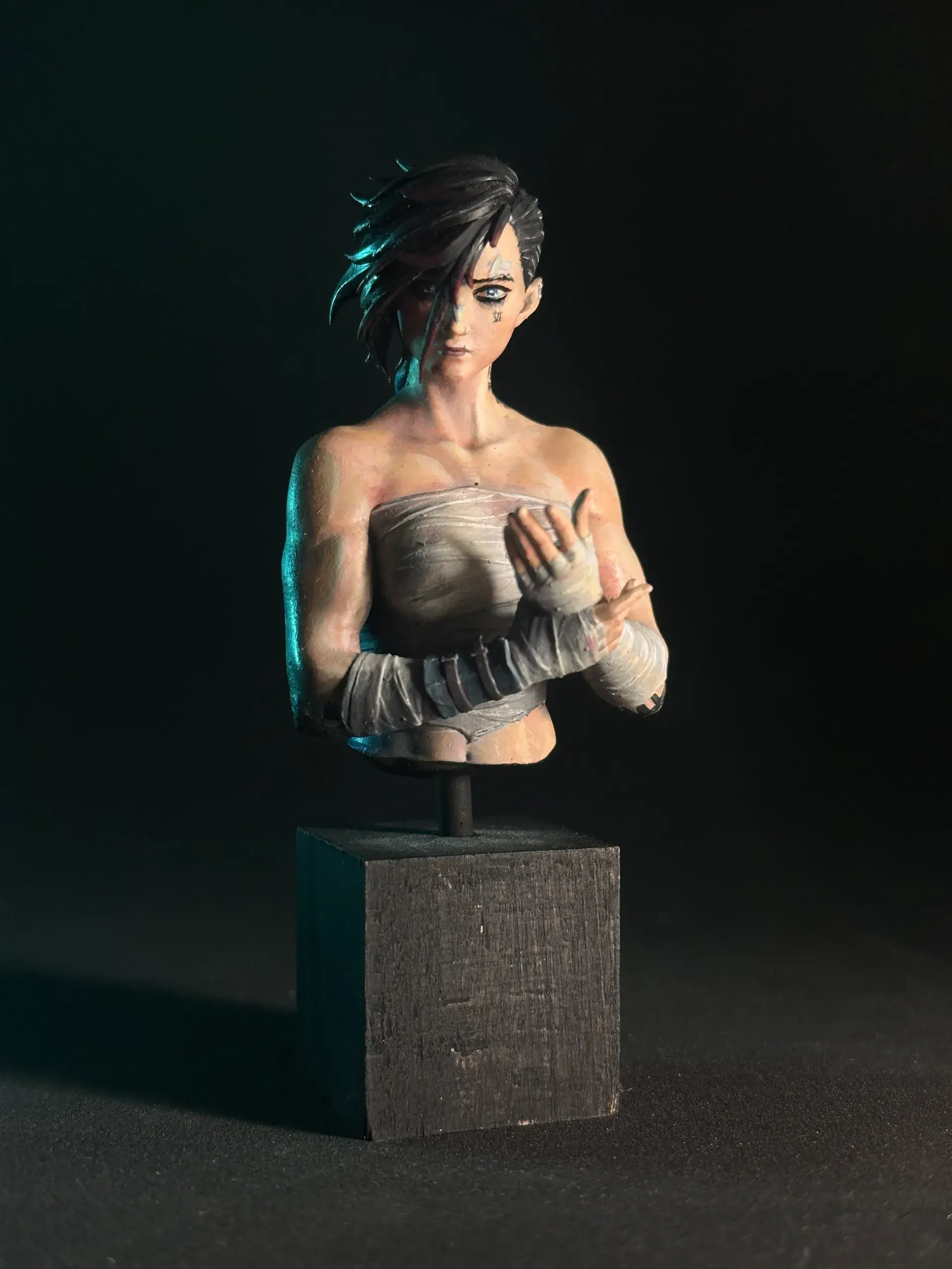 Vi from Arcane, a painted bust, photo 5 of 14